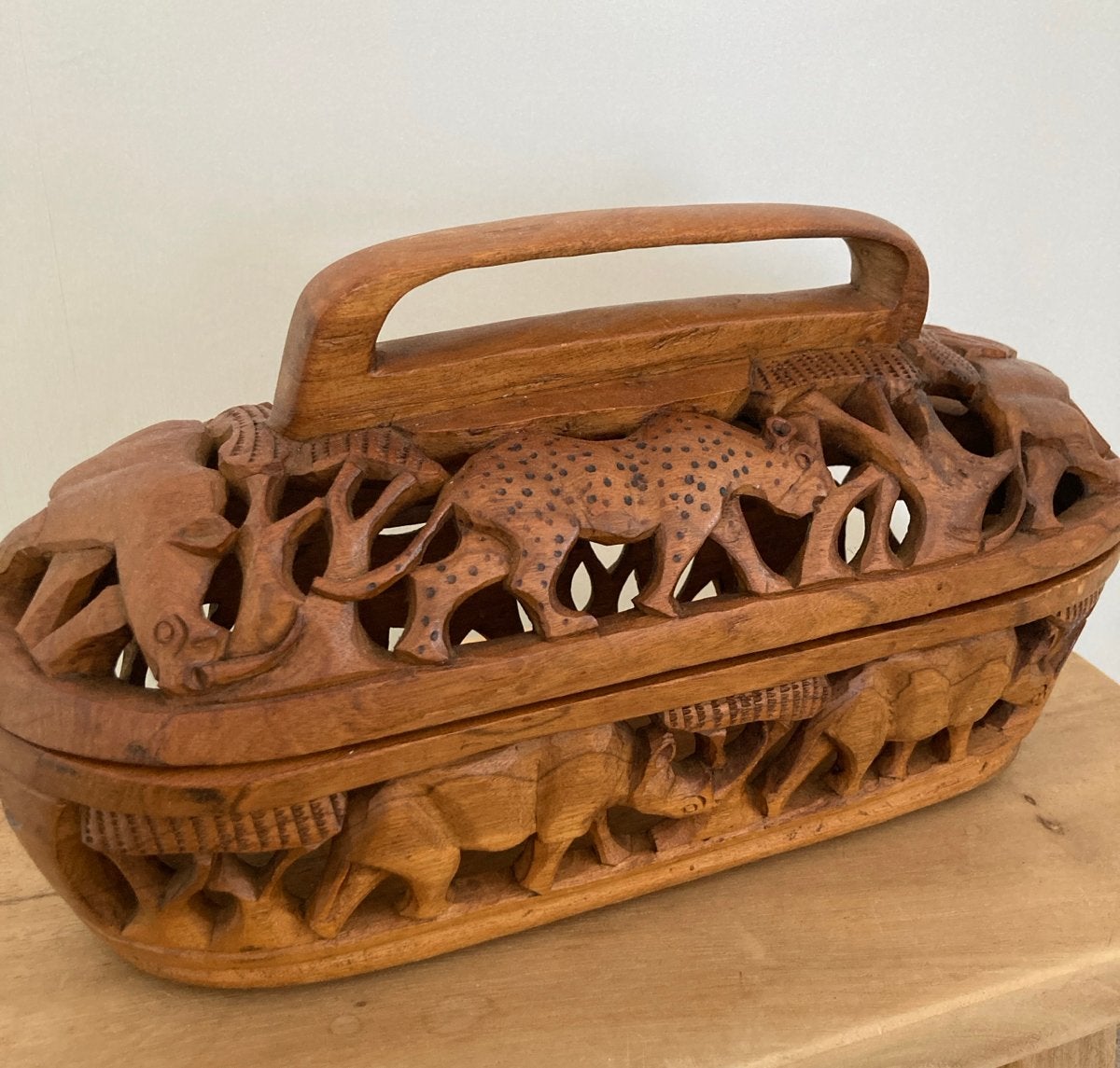 Afrikaanse houten schaal met dekel - dieren, Overige typen, Verzenden, Handgemaakt, Hout