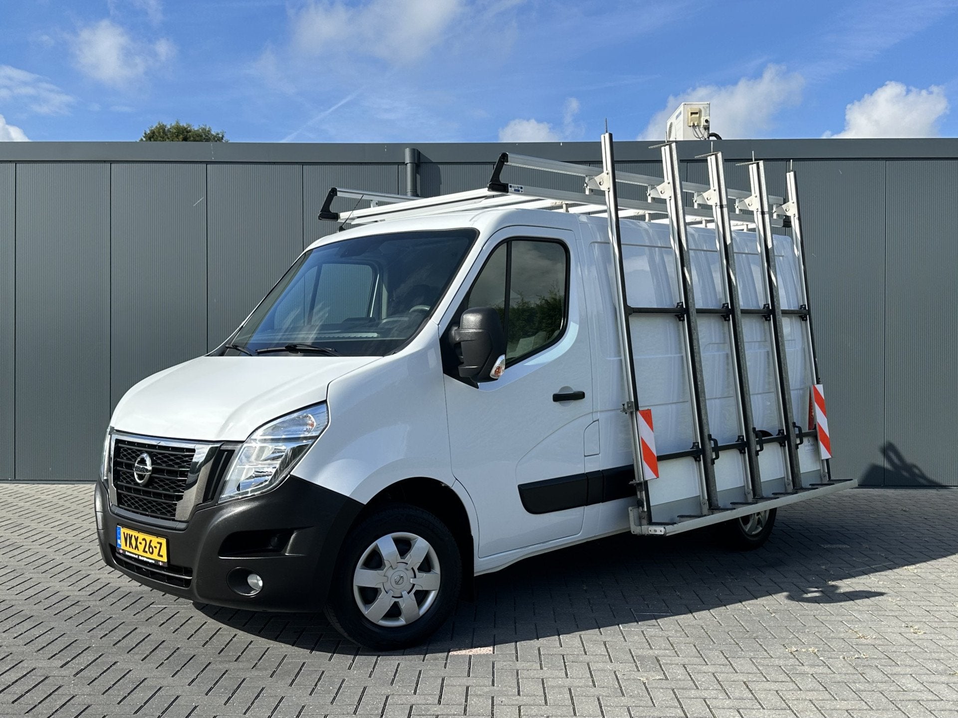Nissan NV400 2.3 dCi 136 PK / GLASRESTEEL / L1H1 / IMPERIAAL, Voorwielaandrijving, Gebruikt, Euro 6, 4 cilinders