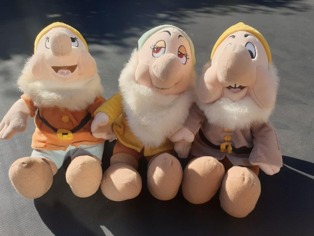 3 DISNEY kabouter Knuffels HAPPY SNEEZY BASHFUL, Disney, Overige typen, Ophalen of Verzenden, Middelgroot (20 tot 80 cm)