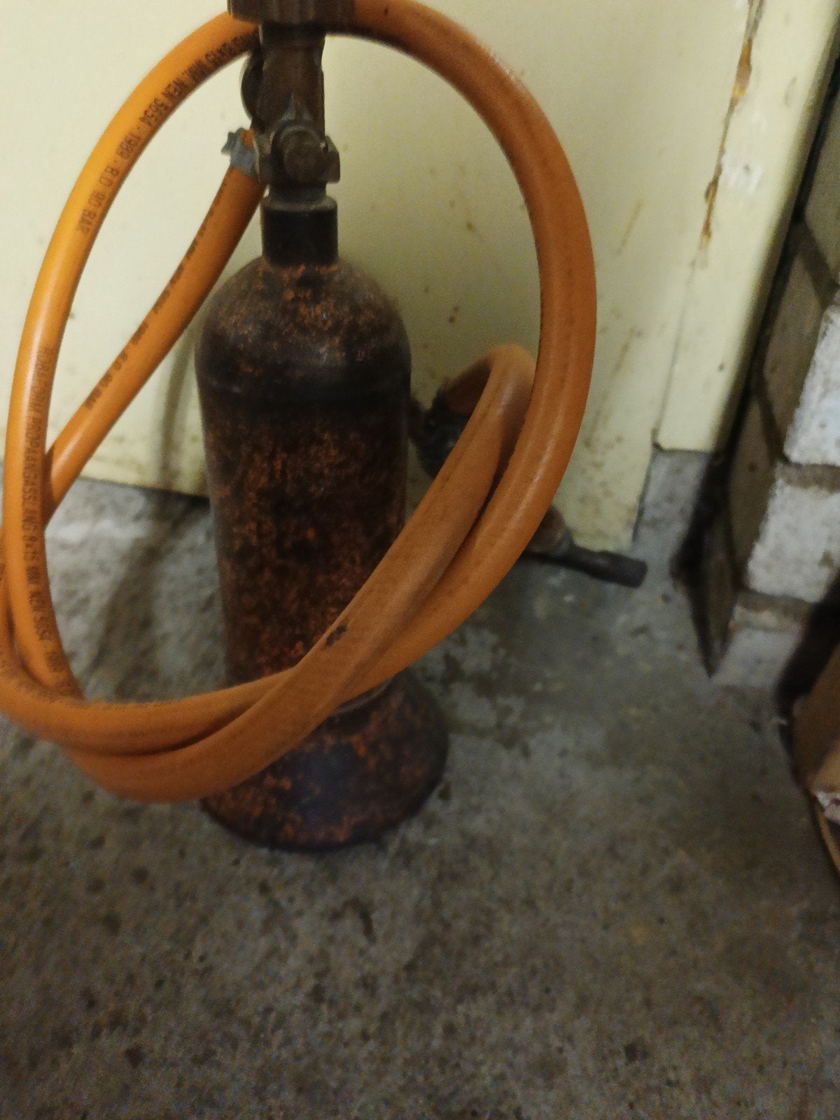 gasflesje, Doe-het-zelf en Verbouw, Ophalen, Gebruikt