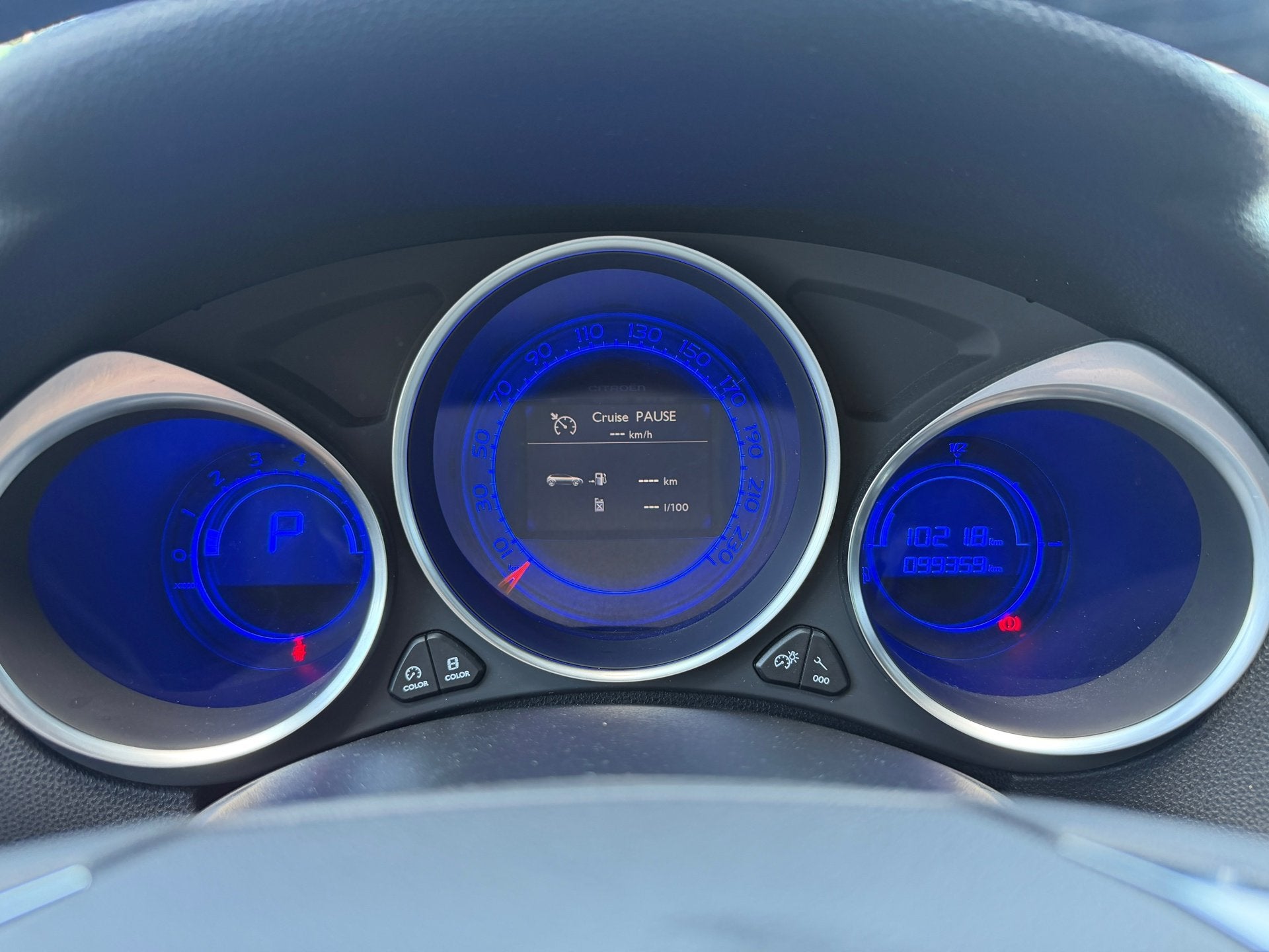 Citroen DS4 1.6 THP So Chic|Automaat|stoelverwarming|Cruise|, Auto's, Citroën, Euro 5, Gebruikt, 715 kg, Blauw