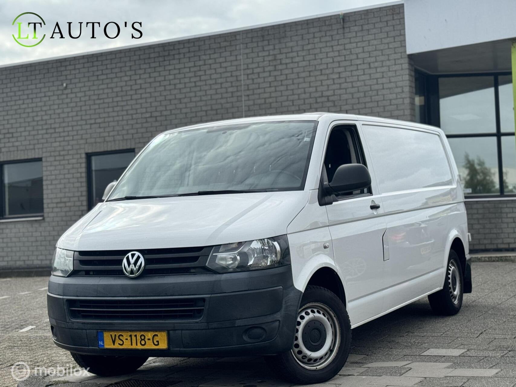 Volkswagen Transporter 2.0 TDI L2H1|Airco Bluetooth 3 Zits, 13 km/l, Euro 5, 4 cilinders, Volkswagen