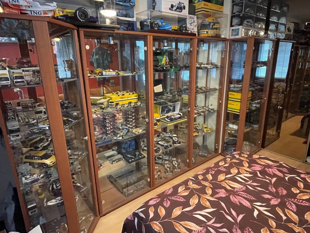 6 Vitrines (kersen kleur), Huis en Inrichting, Kasten | Vitrinekasten, Ophalen, 50 tot 100 cm, 150 tot 200 cm, 25 tot 50 cm