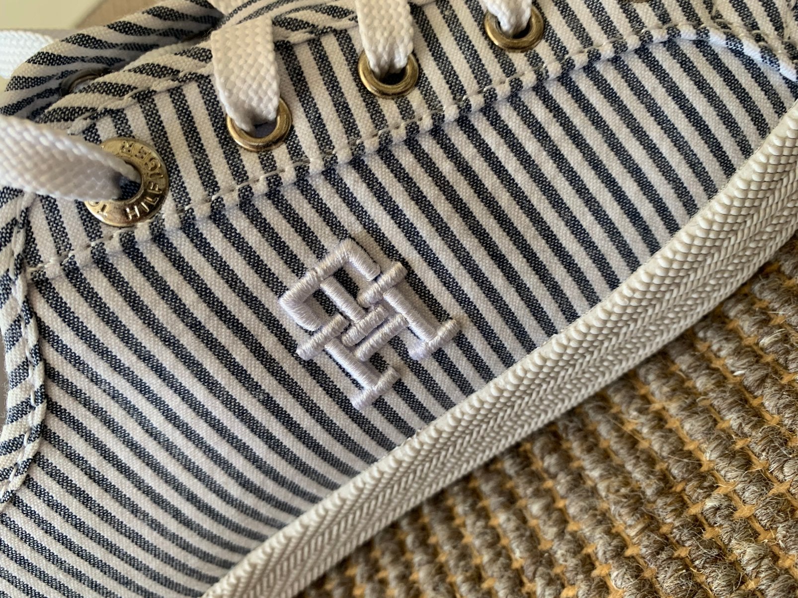 Sneakers Tommy Hilfiger Streep 40, Kleding | Dames, Schoenen, Blauw, Nieuw, Ophalen of Verzenden, Sneakers of Gympen