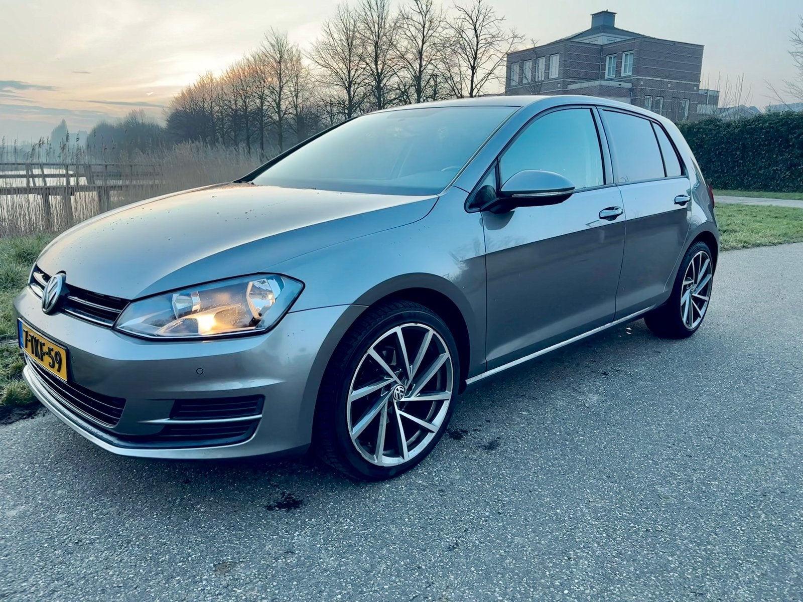 Volkswagen Golf 7 1.2 TSI Trendline, 2014, Limestone Grey, Voorwielaandrijving, Stof, Zwart, 4 cilinders