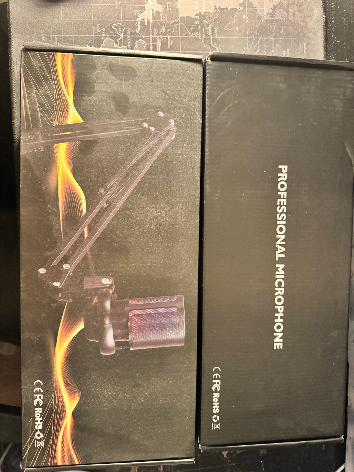 2x Professionele Microfoon met Arm - Nieuw in Doos, Muziek en Instrumenten, Ophalen, Nieuw, Studiomicrofoon