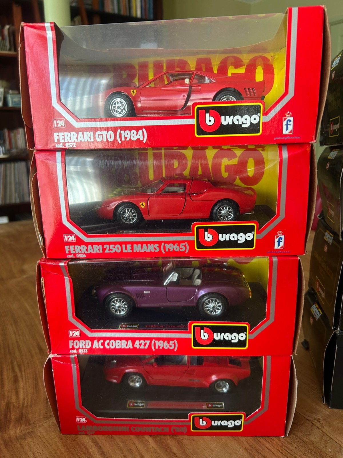 10x Burago modellen 1:24 nieuw in doos, Ophalen of Verzenden, Nieuw, Auto, Bburago