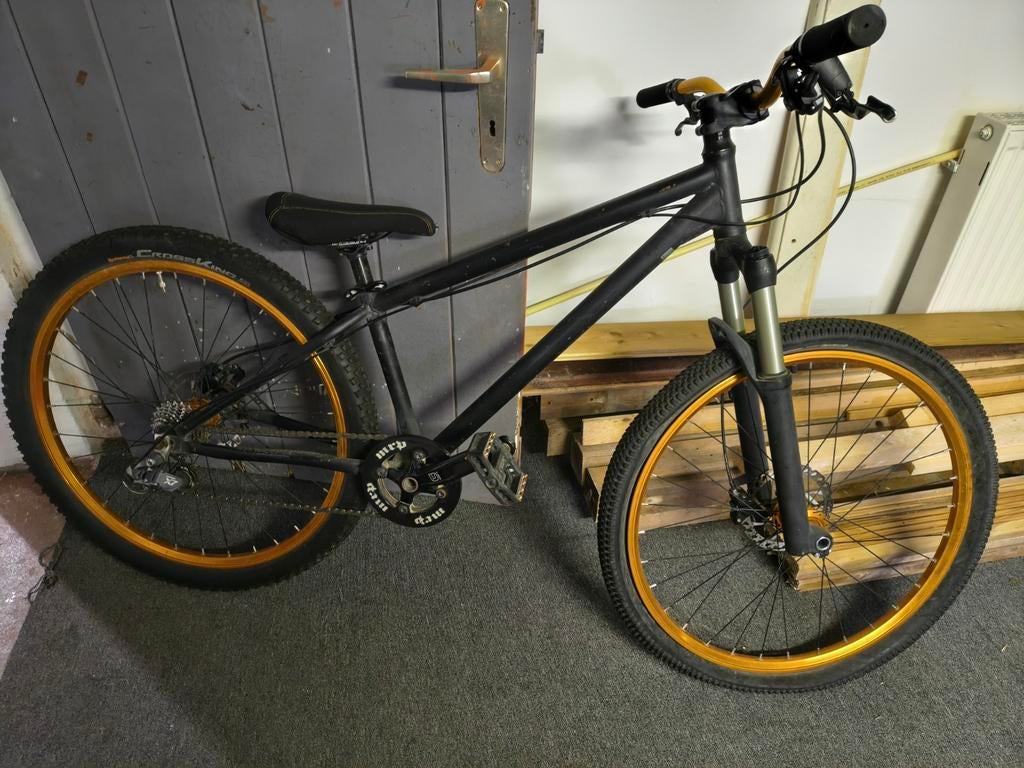 Stoere Dirt Bike met Shimano Afmontage - Te Klein Geworden, Fietsen en Brommers, Fietsen | Mountainbikes en ATB, Ophalen of Verzenden