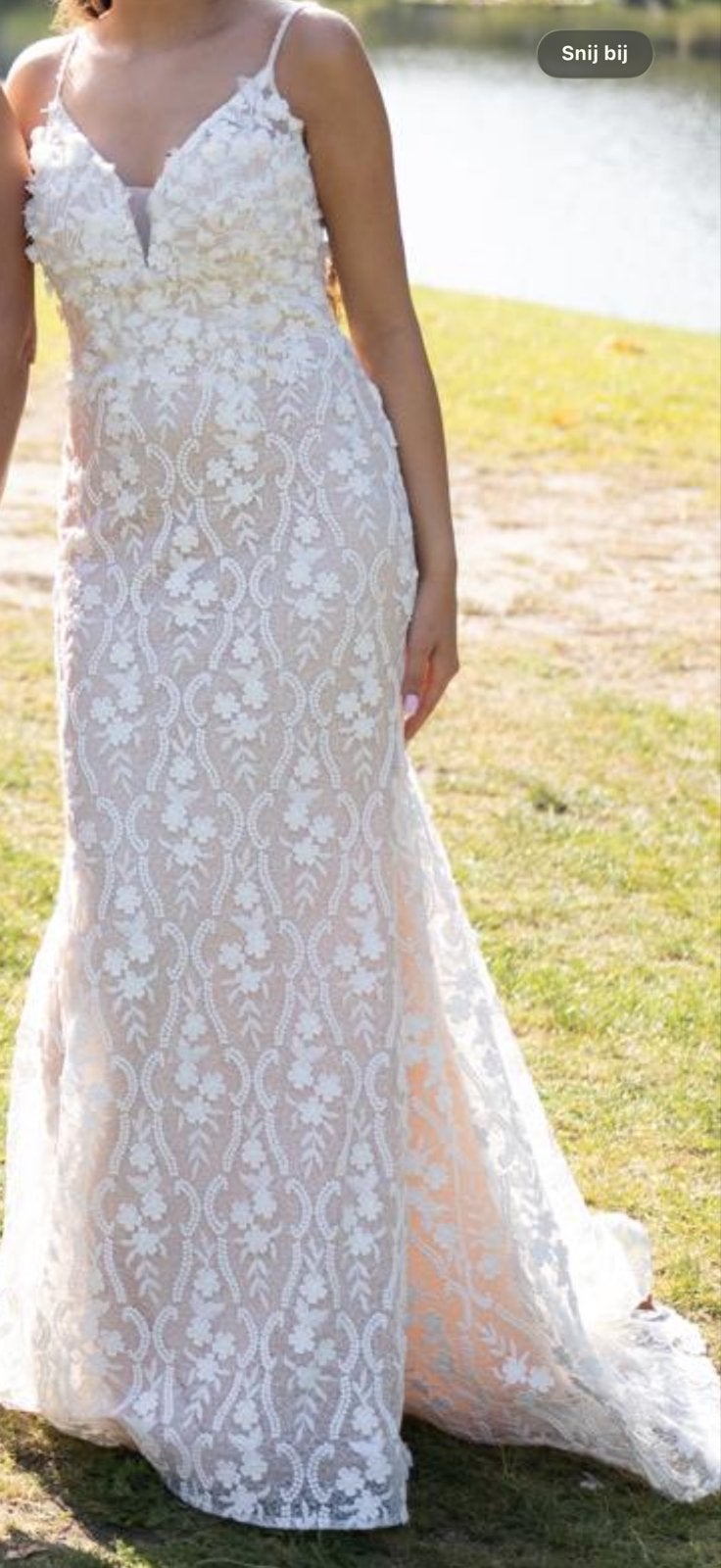 Elegante Bruidsjurk / Verlovingsjurk met Kant, Ophalen of Verzenden, Zo goed als nieuw, Wit, Trouwjurk