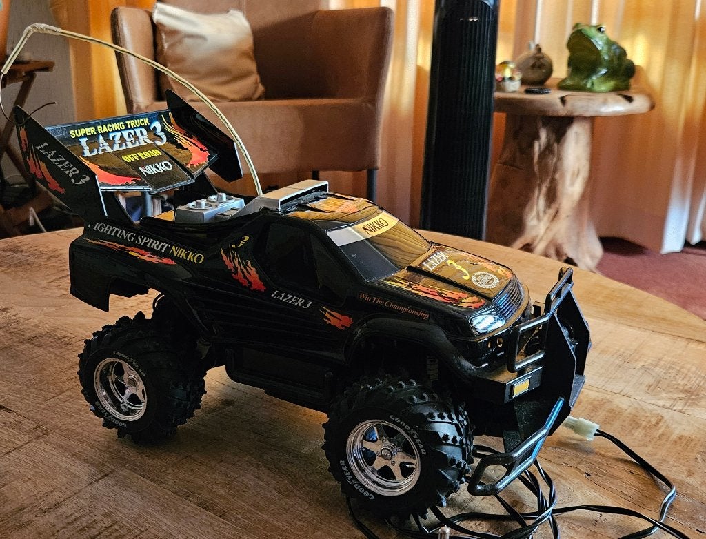 Nikko Radiografisch bestuurbare auto fighting spirit lazer 3, Elektro, Auto offroad, Ophalen of Verzenden, Zo goed als nieuw