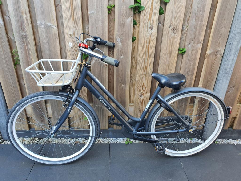 Alpina Mood 26 inch Meisjesfiets 3 versnellingen, Fietsen en Brommers, Fietsen | Meisjes, Terugtraprem, Gebruikt, Versnellingen