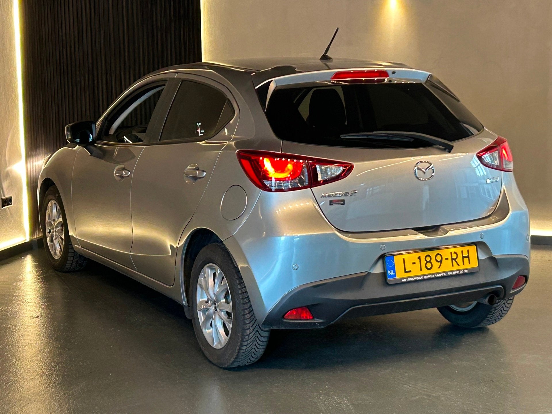 Mazda 2 1.5 Skyactiv-G S|APK04-2027|CRUISE|STOELVERW|PARK SE, Auto's, Gebruikt, 4 cilinders, Bedrijf, Handgeschakeld
