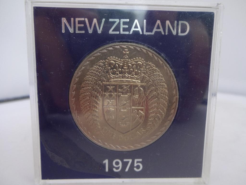 1 dollar New Zealand munt 1975 in cassette, Ophalen of Verzenden, Losse munt