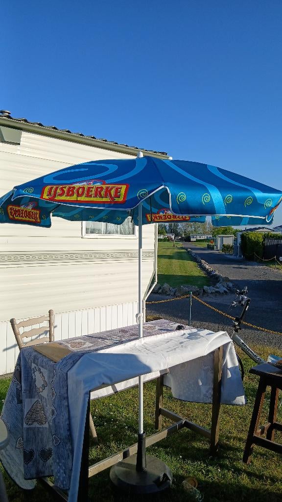 Parasol ijsboerke, Tuin en Terras, Parasols, Ophalen, Verstelbaar, Zo goed als nieuw, 1 tot 2 meter
