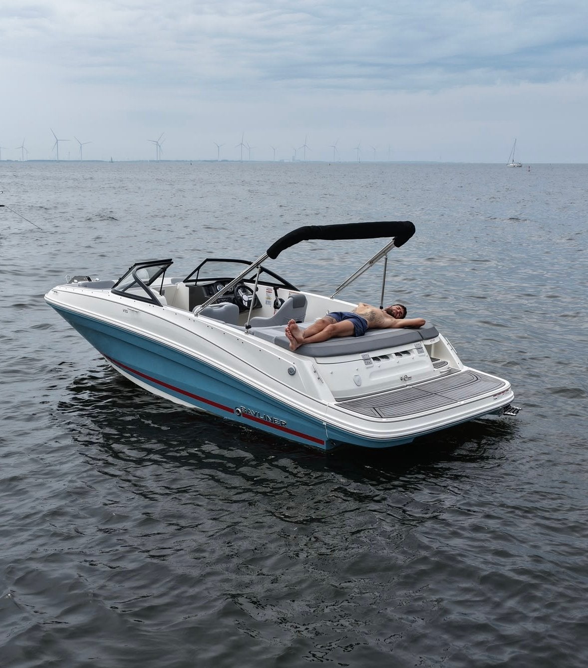 Bayliner VR5 E. 2024 in nieuwstaat. Met trailer., Watersport en Boten, Ophalen, Binnenboordmotor, Zo goed als nieuw, Bayliner