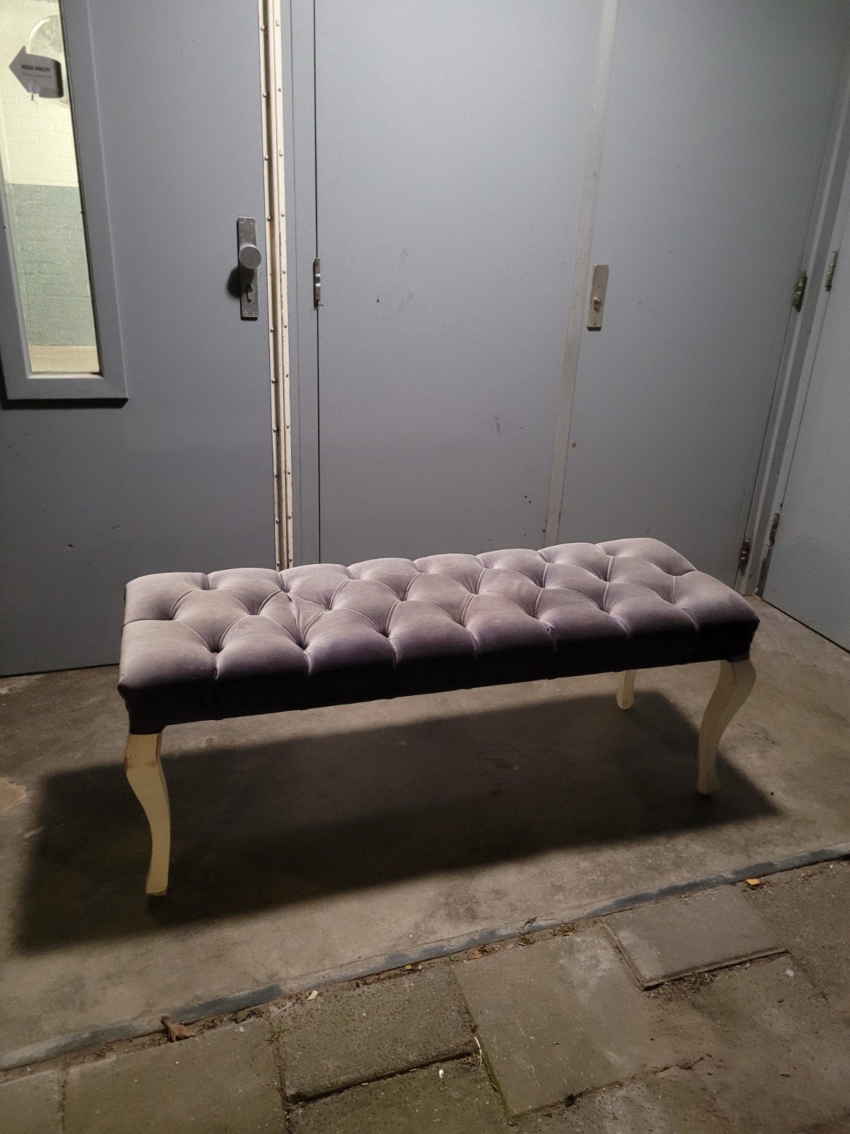 Luxe fluwelen bankje met gecapitonneerde zitting, Ophalen, Klassiek, Luxe, Modern, 100 tot 125 cm, Zo goed als nieuw