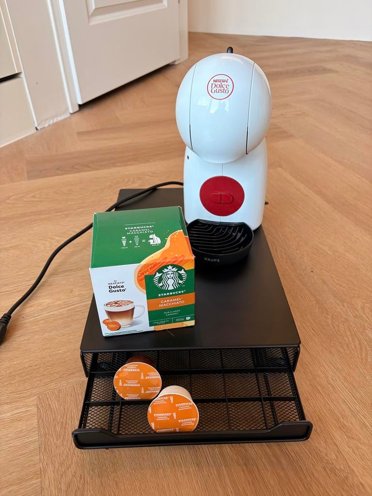 Nescafé Dolce Gusto Piccolo XS Koffiezetapparaat met houder, Ophalen, Koffiemachine, Zo goed als nieuw, 1 kopje