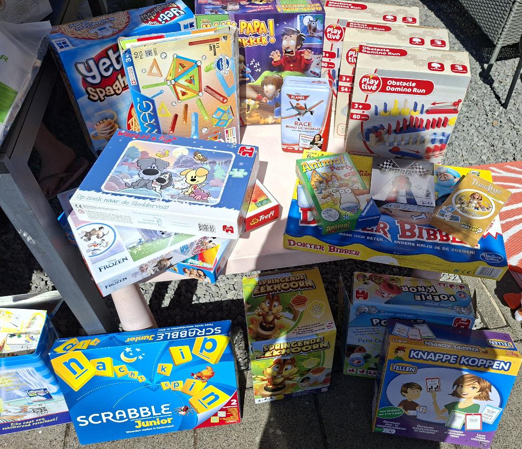 Gezelschapsspellen, Ophalen