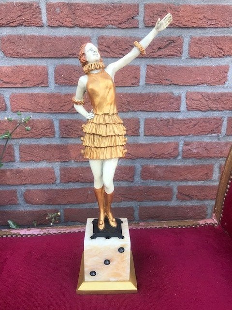 Weens brons: THE END OF THE SHOW, Ophalen of Verzenden, Brons