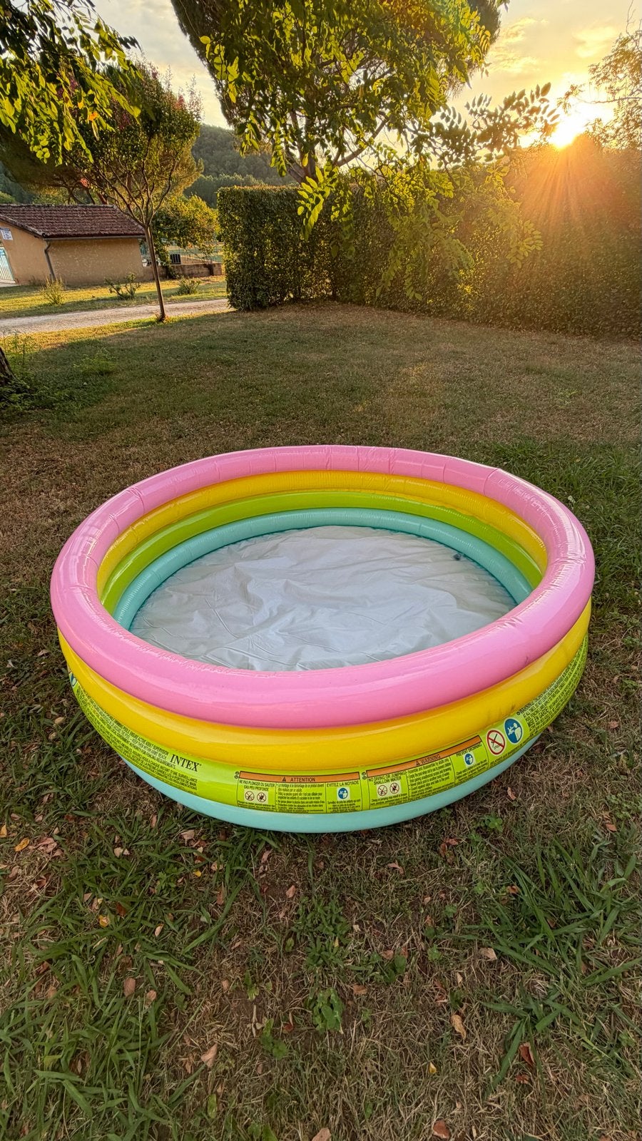Rond opzetzwembad met tegels en schoonmaakmiddel, Tuin en Terras, Ophalen, Minder dan 80 cm, Rond, 300 cm of meer