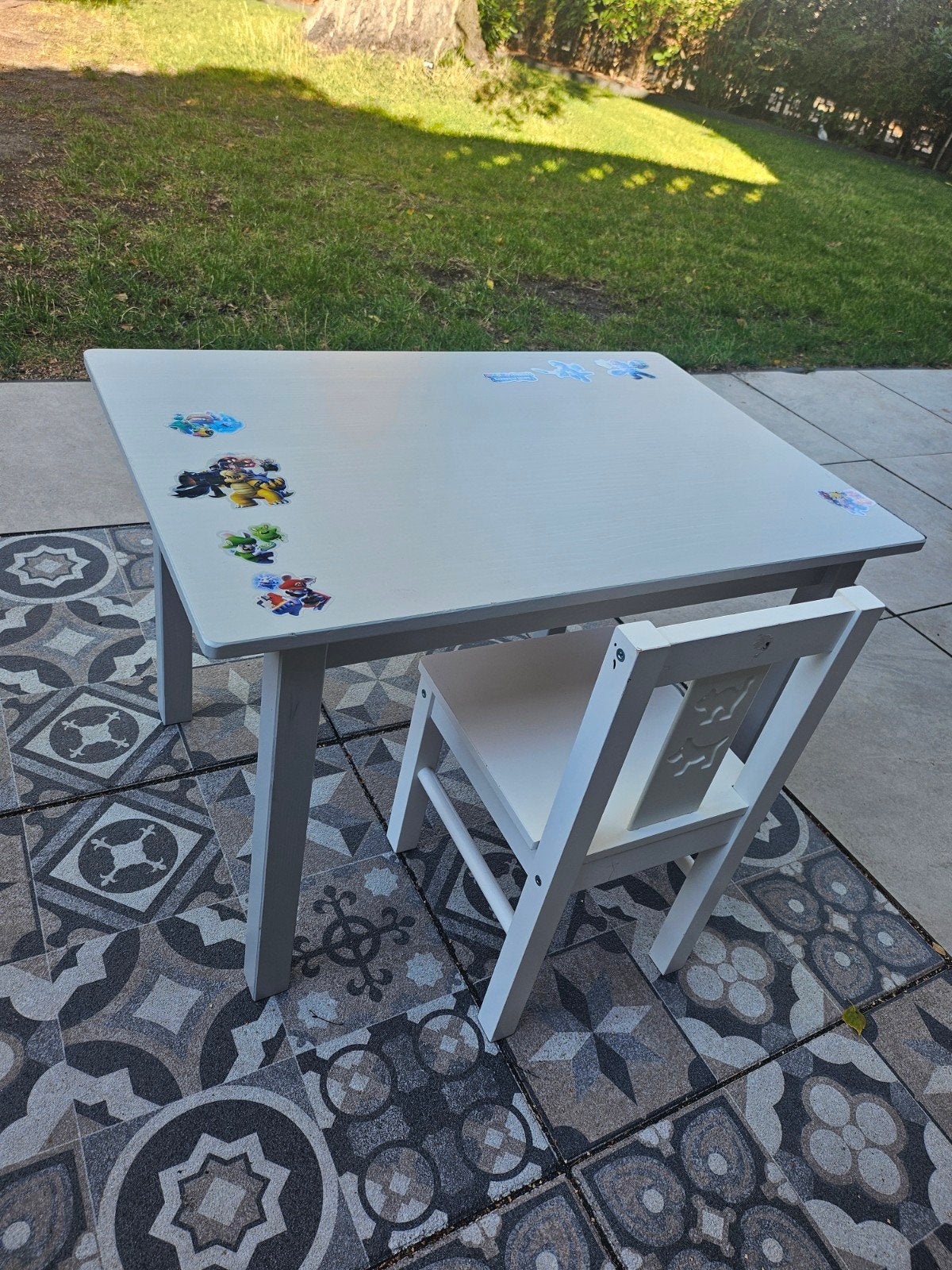 Ikea Sundvik Tafel en Kritter Stoel - Grijs/Wit, Ophalen, Zo goed als nieuw, Tafel(s) en Stoel(en)