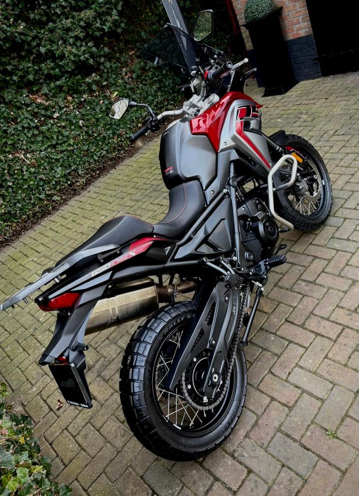 Nieuwstaat VOGE 650DSX 650 DSX Adventurebike 1700km!, Motoren, Motoren | Overige merken, Bedrijf, Toermotor, 12 t/m 35 kW, 1 cilinder