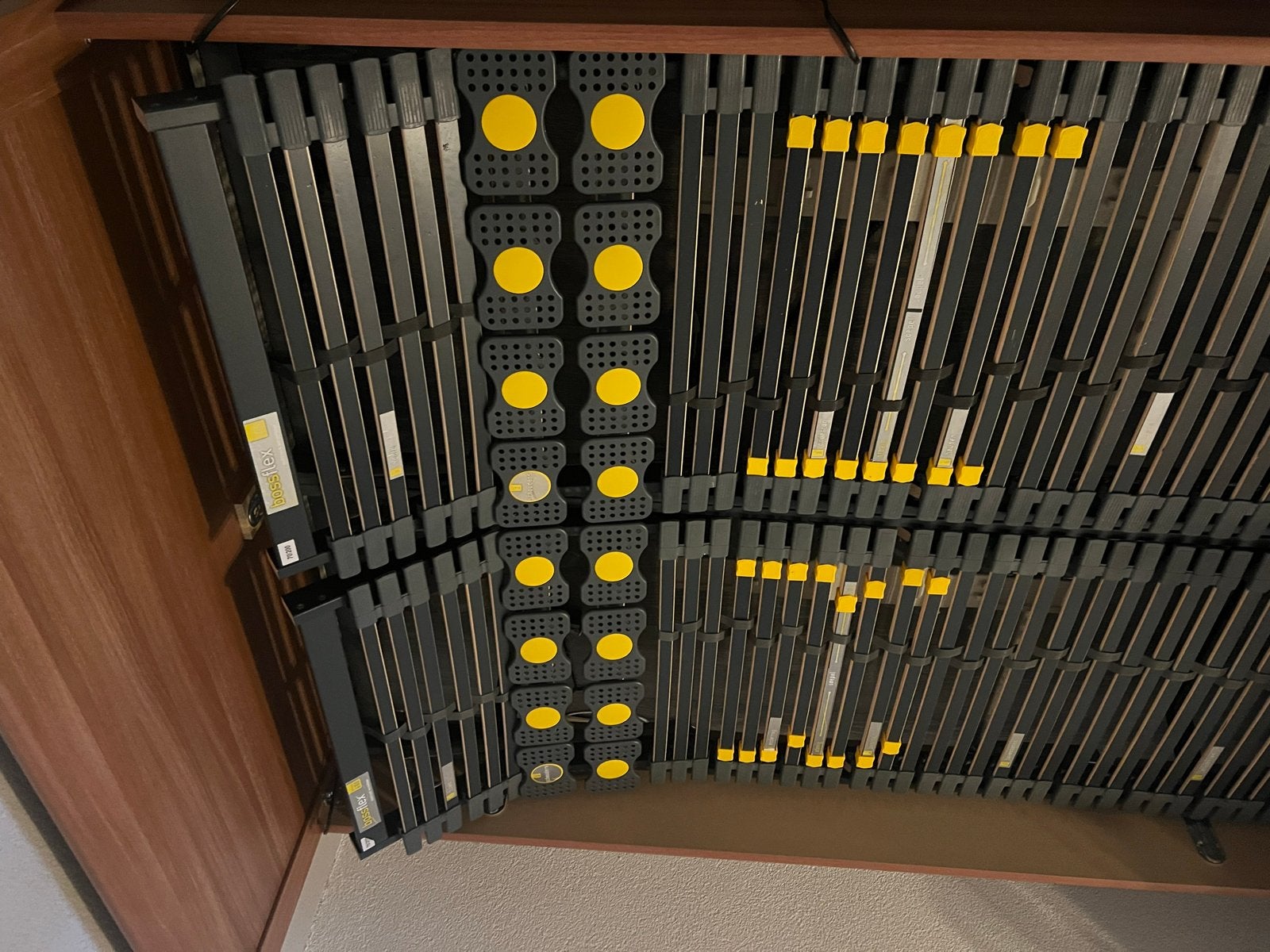 Bossflex Deluxe 600 Elektrisch Verstelbare Lattenbodem, Ophalen of Verzenden, Zo goed als nieuw, Bedbodem, 200 cm