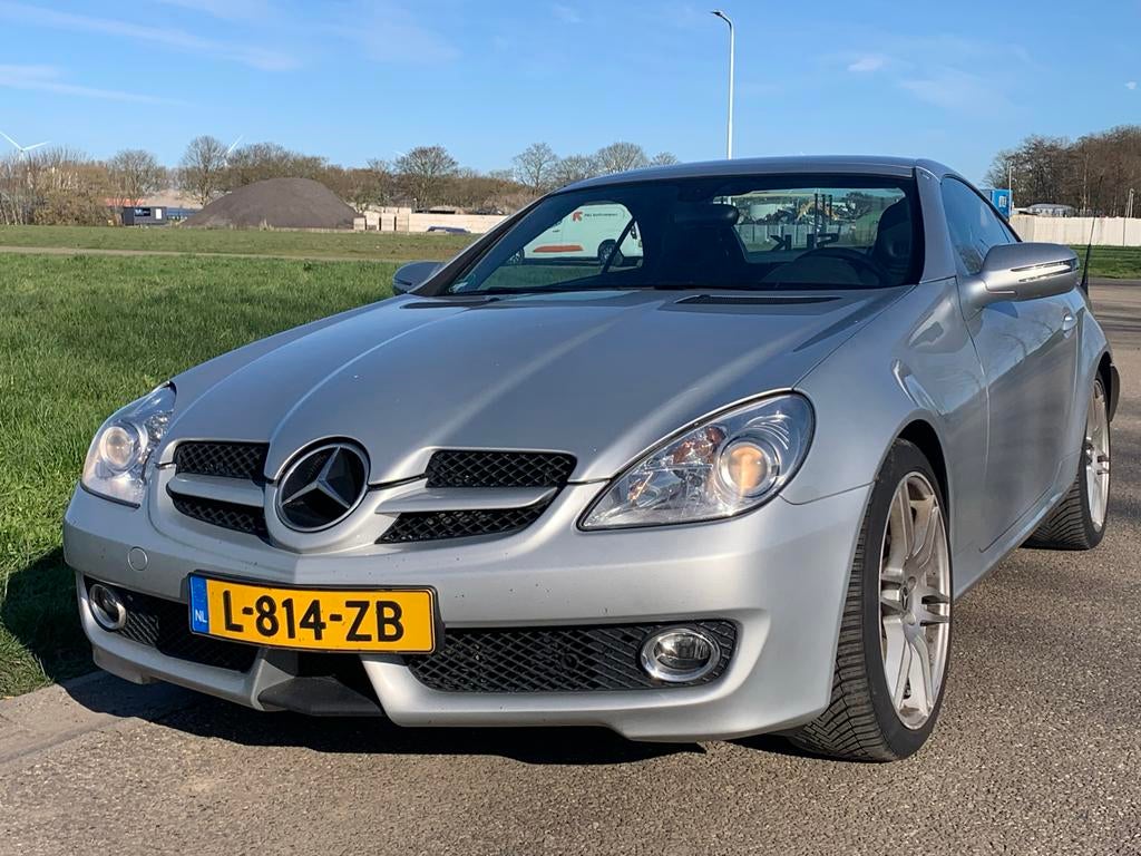 Mercedes-Benz SLK 1.8 Slk200 Kompr Roadster AUT 2008 Grijs, Auto's, Mercedes-Benz, Achterwielaandrijving, Zwart, 4 cilinders, Cabriolet