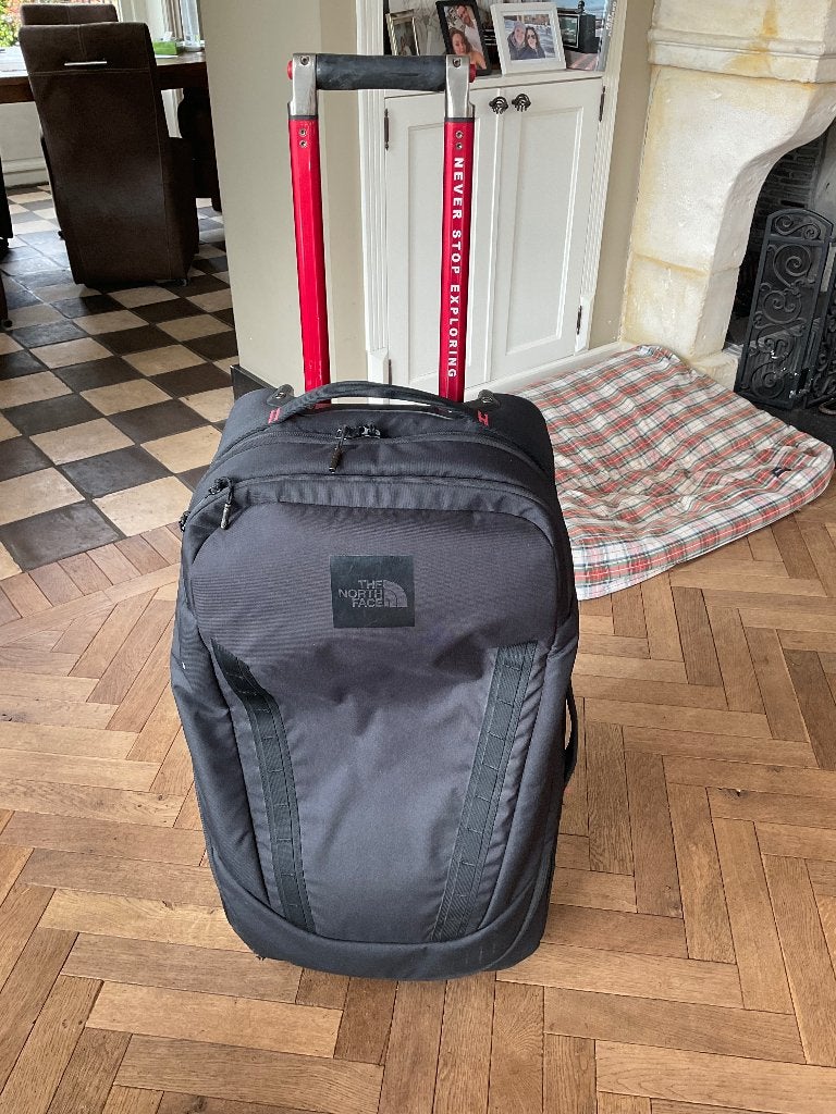 North face trolley koffer softshell, Wieltjes, Gebruikt, Ophalen of Verzenden, 70 cm of meer