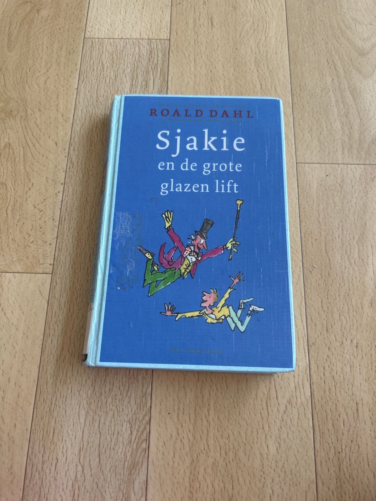 Sjakie en de grote glazen lift - Roald Dahl, Boeken, Kinderboeken | Jeugd | onder 10 jaar, Ophalen of Verzenden, Gelezen, Fictie algemeen