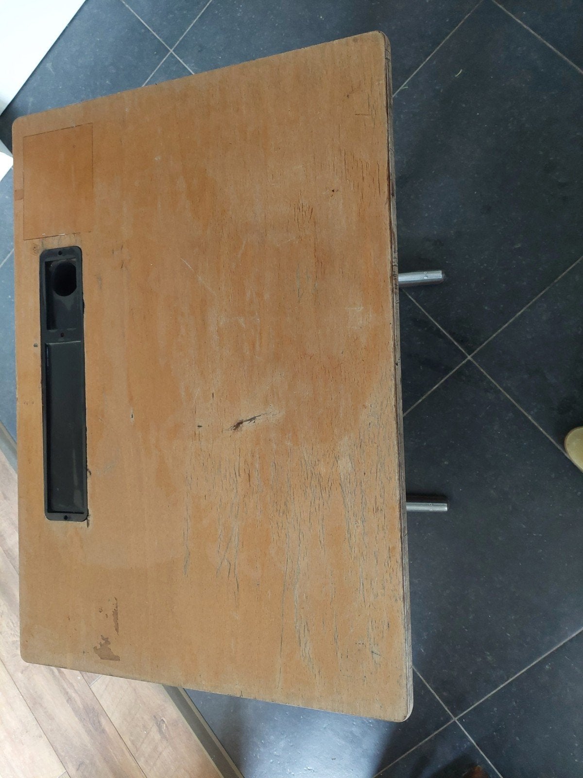 Oud schoolbankje., Computers en Software, Laptoptafels, Ophalen, Gebruikt