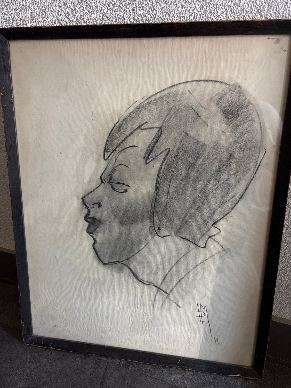 Portret van kunstenaar met signatuur LDM of LPM, Ophalen of Verzenden, Tekening, Houtskooltekening, Gesigneerd