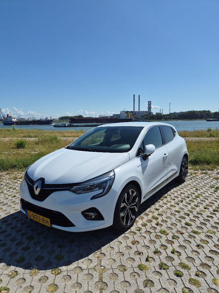 Renault Clio 1.3 TCe 130pk EDC GPF 2019 Wit, Auto's, Euro 6, 4 cilinders, 1133 kg, Leder en Stof