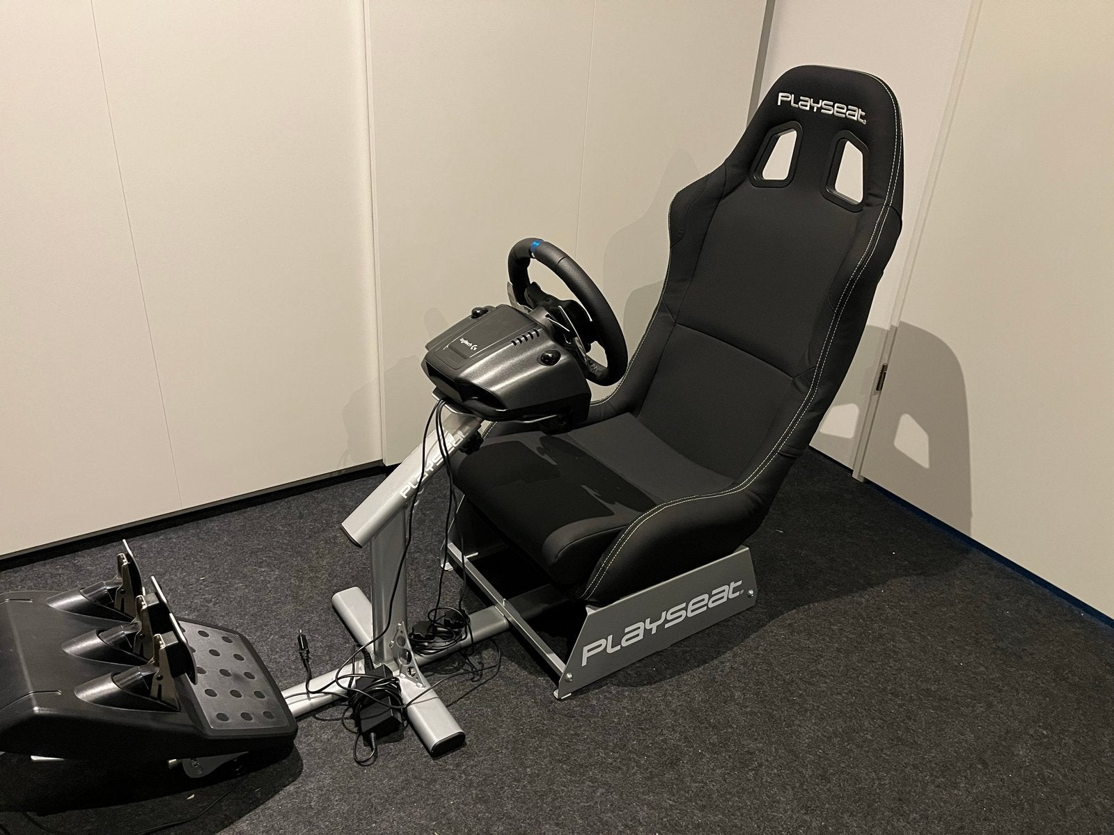 Playseat met Logitech G29 racestuur en pedalen, Ophalen, Overige merken, Zo goed als nieuw