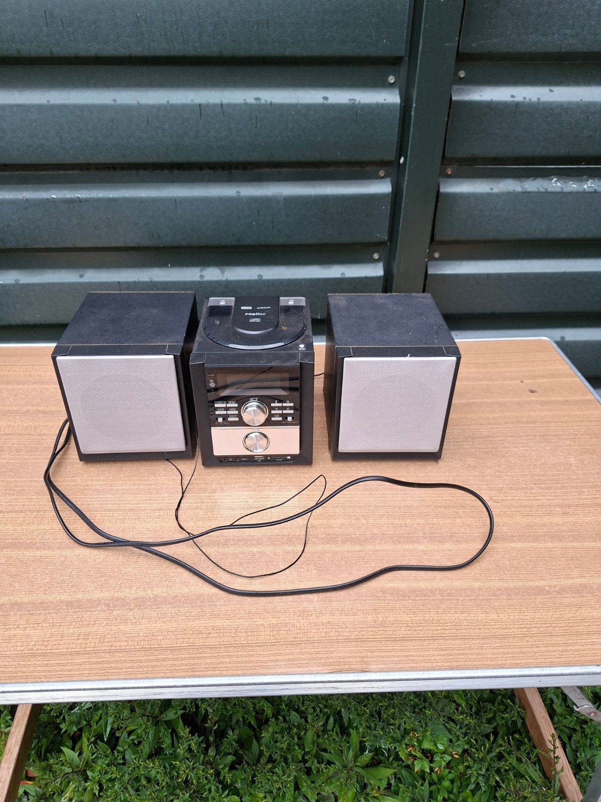 Radio met boxen, Ophalen