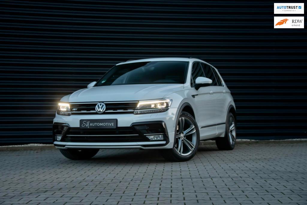 Volkswagen Tiguan 1.4 TSI 3x R-Line / Virtual cockpit / CAME, 4 cilinders, 150 pk, Alcantara, Wit