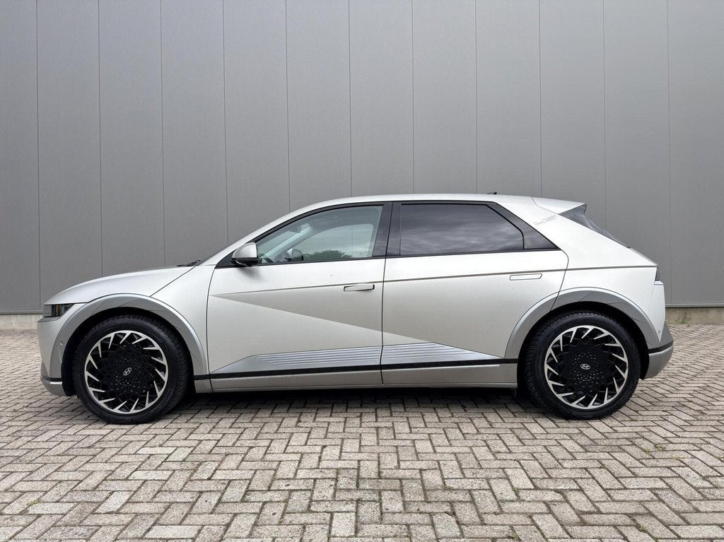 Hyundai IONIQ 5 Project 45 Lounge AWD 73kWh 1e eig|Dealer OH, Auto's, Hyundai, Gebruikt, Zwart, Met garantie (alle), Beige
