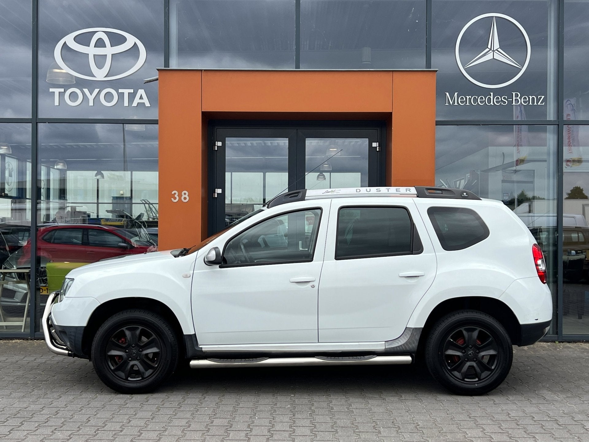 Dacia Duster 1.2TCe|Trekhaak|Airco|Cruise|Bluetooth|PDC, Voorwielaandrijving, Euro 5, 125 pk, Gebruikt