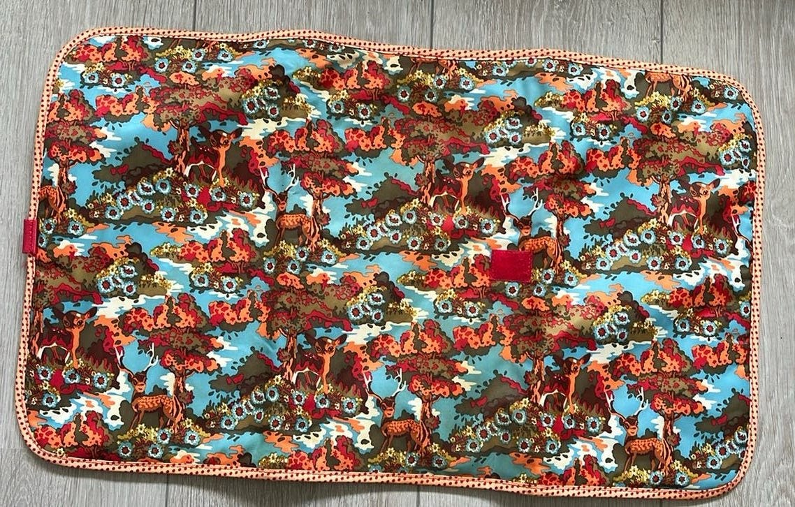 Verschoonmatje reismatje oilily, retro look bambi print, Ophalen of Verzenden, 17 inch of meer, Zo goed als nieuw