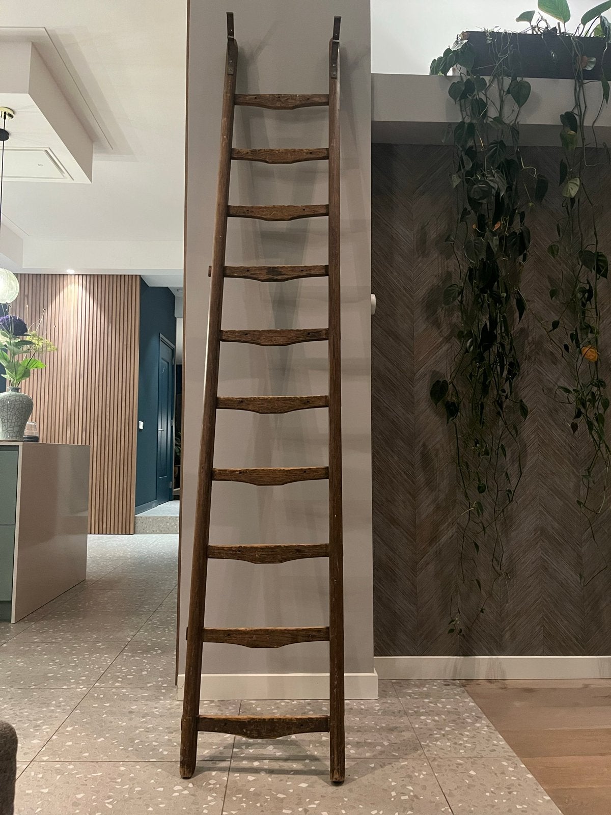 Antieke houten ladder, bibliotheekladder, Ophalen, Gebruikt, Ladder, 2 tot 4 meter