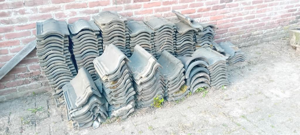 Gebruikte dakpannen - Grijs/Zwart verbeterde hollandse pan, Doe-het-zelf en Verbouw, Dakpannen en Dakbedekking, Overige materialen