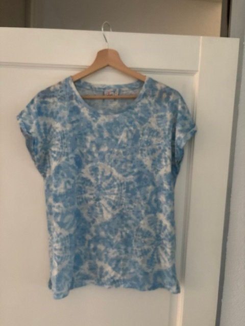 Blauw wit tie-dye t-shirt, maat L, Kleding | Dames, Blauw, Maat 42/44 (L), Ophalen of Verzenden, Zo goed als nieuw