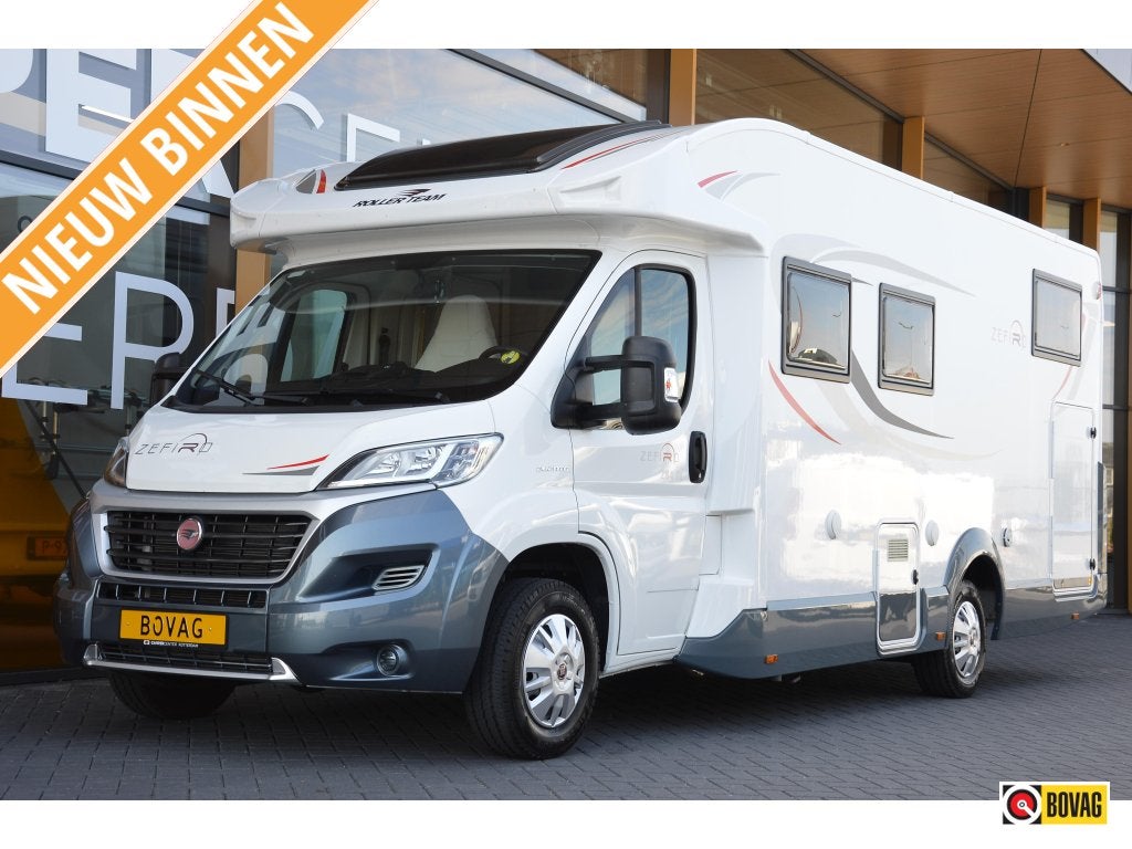 Roller Team Zefiro 284 TL Lengtebedden 2x Airc, Caravans en Kamperen, Campers, Standaard zit, Bedrijf, Half-integraal, 7 tot 8 meter