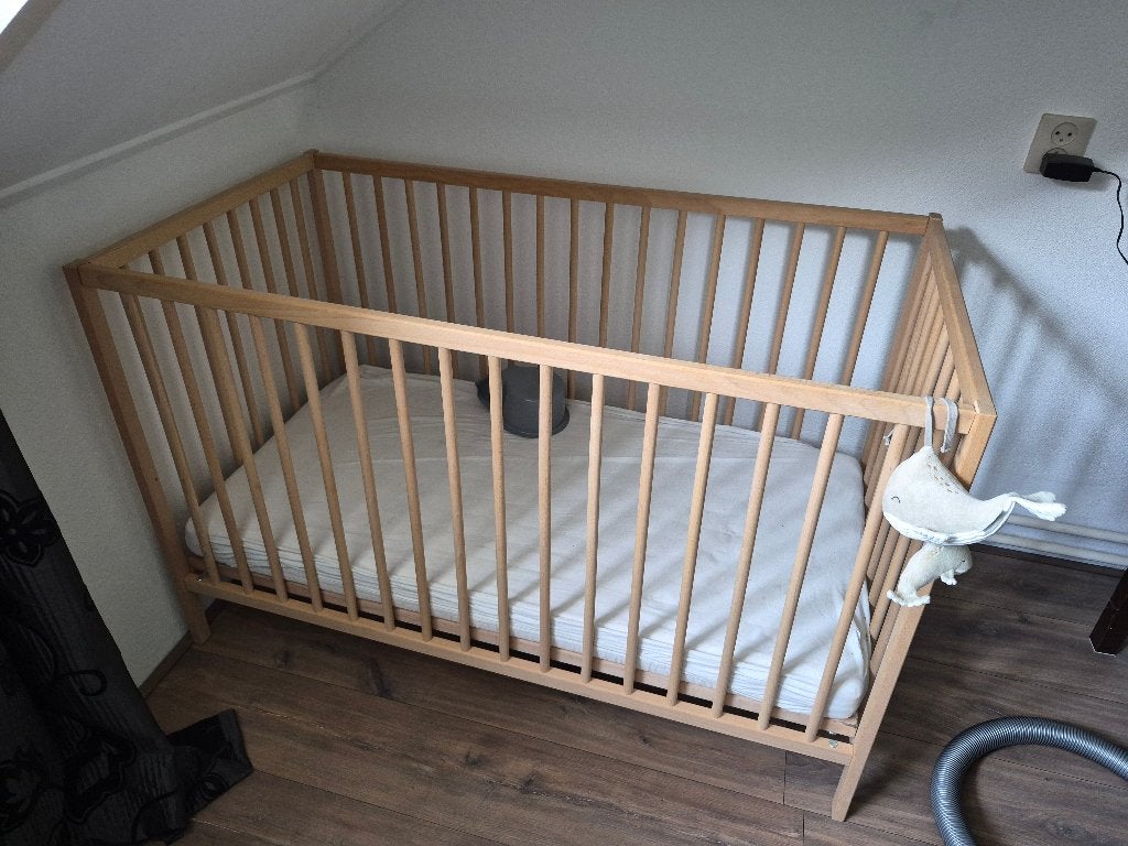 co sleeper en ledikantje, Ophalen, Zo goed als nieuw, Ledikant