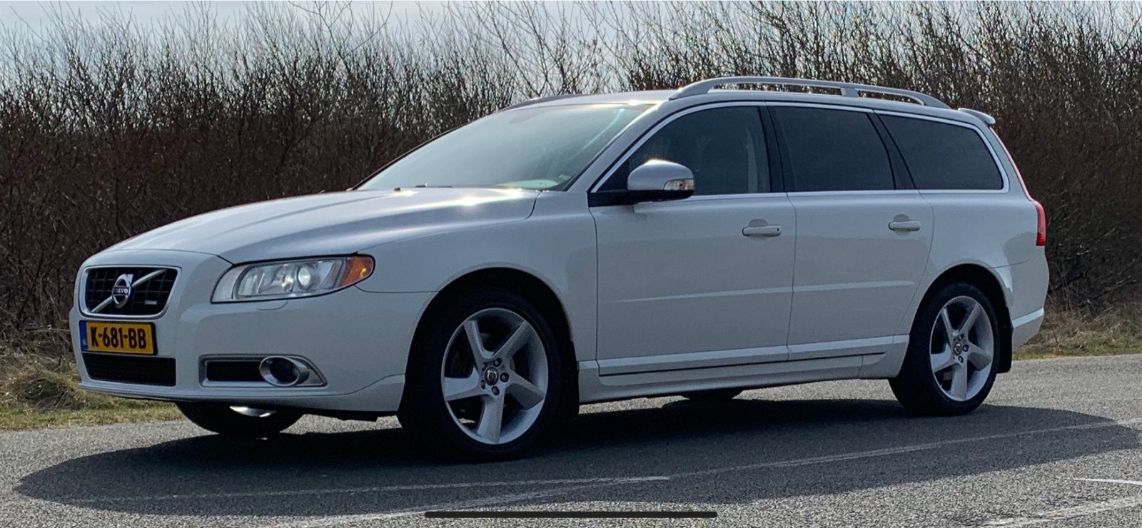 Volvo V70 2.5 T AUT 2008 Wit, Auto's, 1800 kg, Zwart, Stationwagon, Particulier