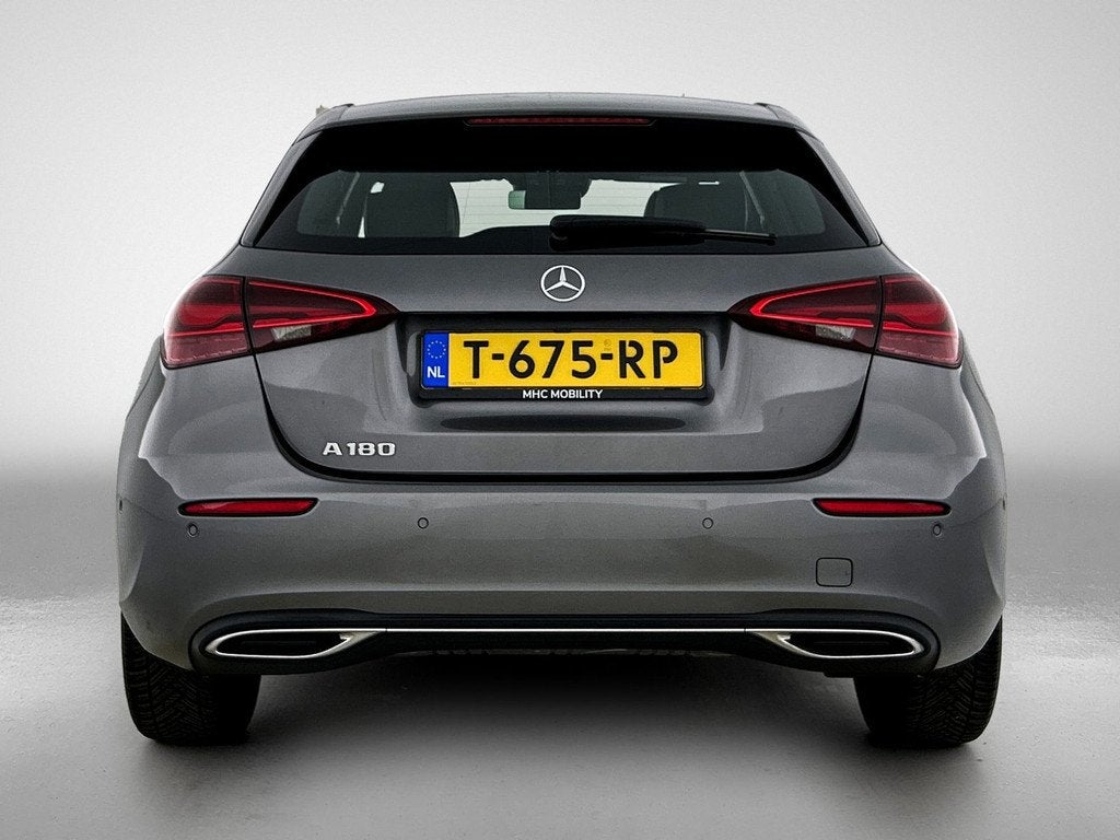 Mercedes-Benz A-Klasse 180 Luxury Line | Winter pack | Leder, Auto's, Mercedes-Benz, 136 pk, Gebruikt, 4 cilinders, Automatische klimaatregeling