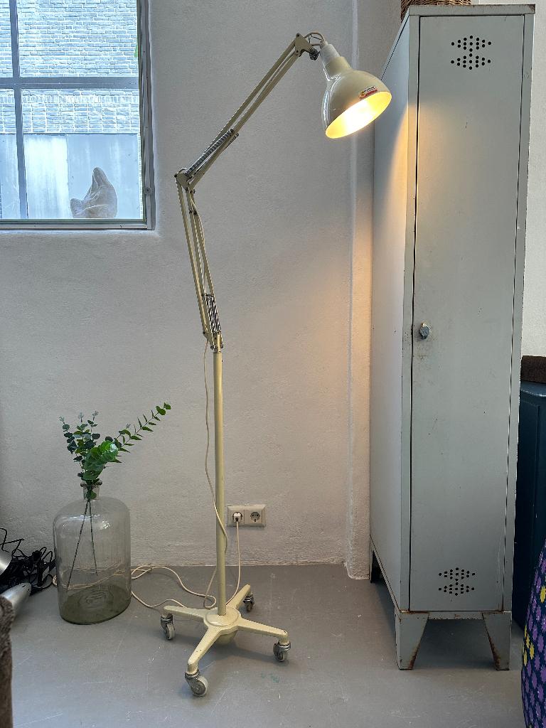 Oud design medical vloerlamp, werklamp, operatielamp, Ophalen, Gebruikt, -, -