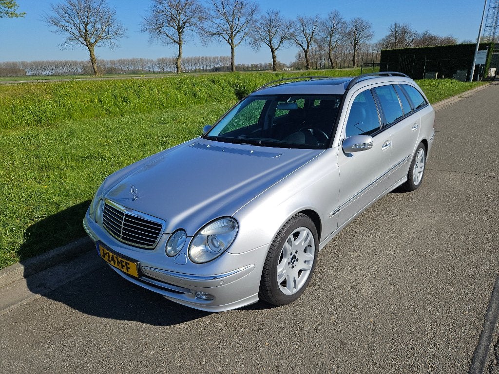 Mercedes-Benz E320 Benzine Avantgarde Kombi Youngtimer, Auto's, Mercedes-Benz, Automaat, Achterwielaandrijving, Leder, Stationwagon