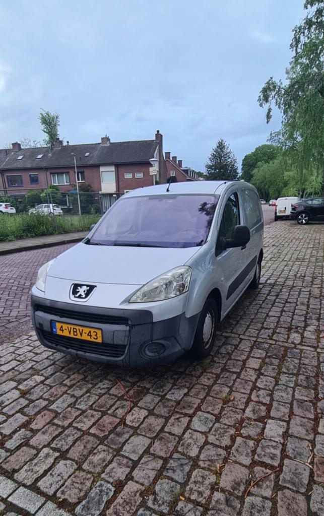 Peugeot Partner 1.6 HDI 55KW 120 L1 2PL 2009, Auto's, Bestelauto's, Voorwielaandrijving, Stof, 74 pk, 4 cilinders