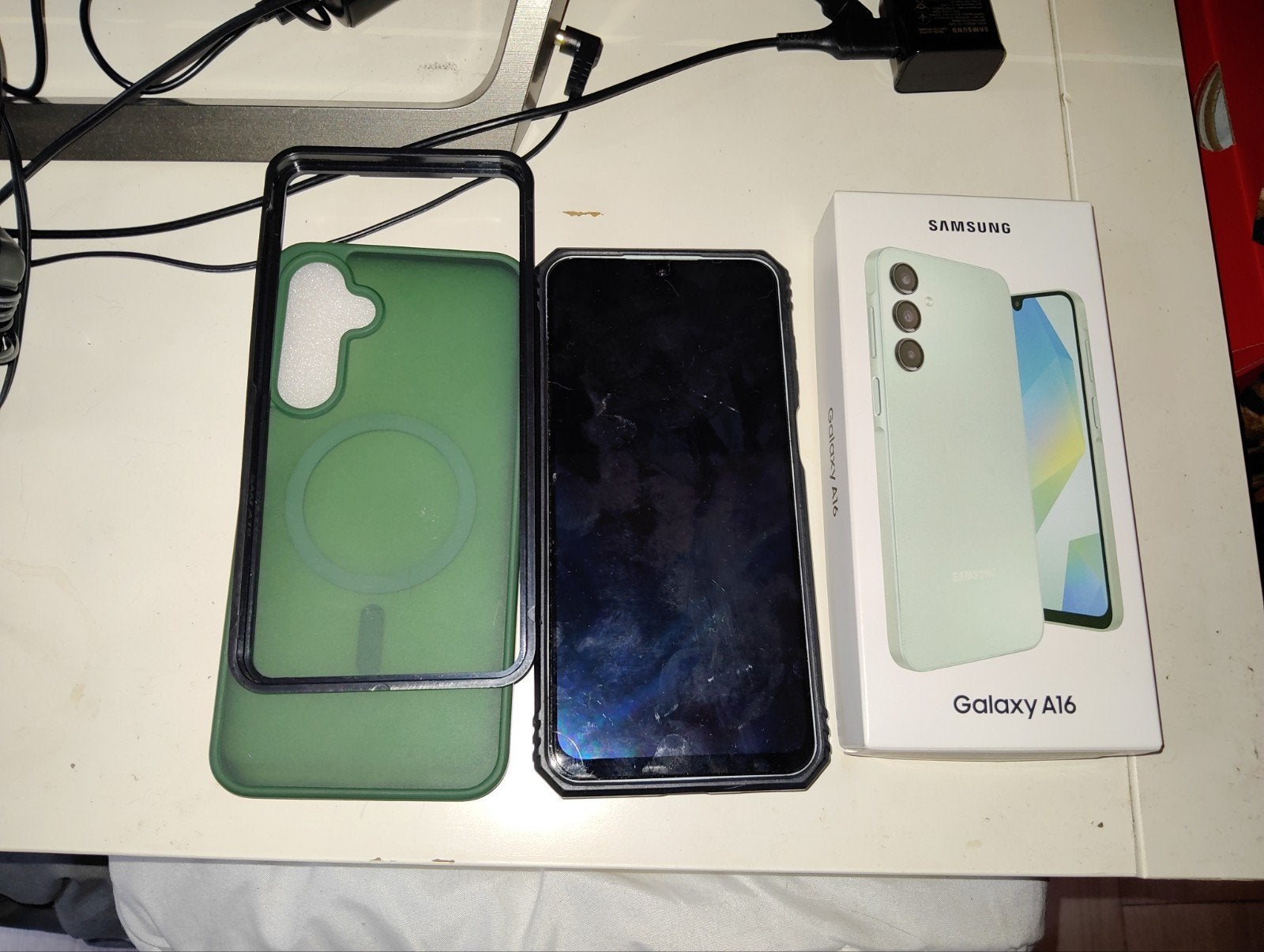 Samsung Galaxy A16 met hoesjes, Telecommunicatie, Mobiele telefoons | Samsung, Overige kleuren, Touchscreen, Ophalen of Verzenden